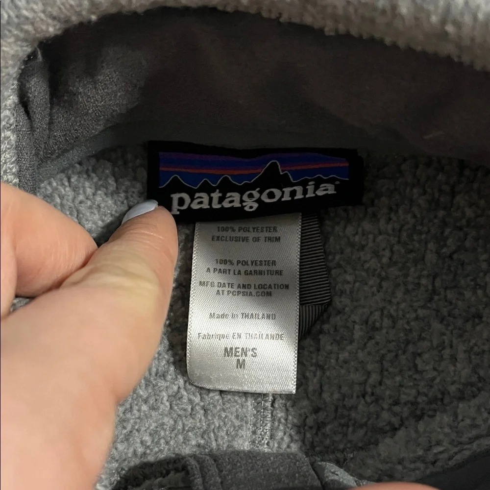 Patagonia Men's Gray Zip-Up Sweater